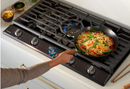 Samsung 36" Smart Gas Cooktop with 22K BTU Dual Power Burner